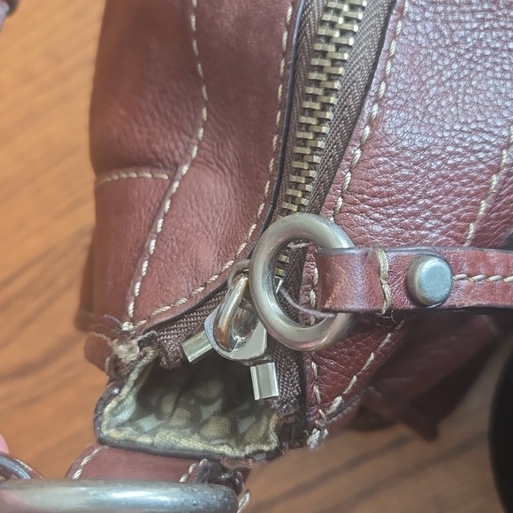 Fossil Brown Leather Shoulder Bag - Picture 13 of 14